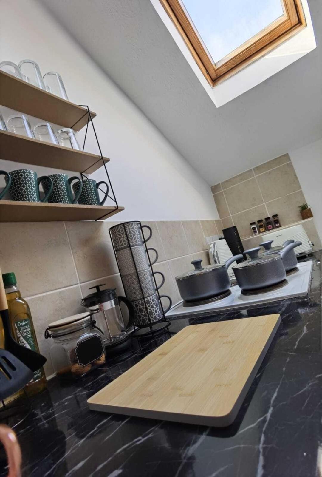 Raleigh Ff&Tf - 1 Bed Georgian Flat In The Centre Of Exeter, Free Parking With Wifi公寓 客房 照片